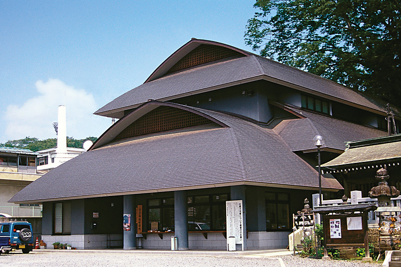 今宮神社  【横葺き】カナメ柿葺き