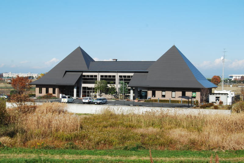 熊谷市立 吉見保育所　【横葺き】タイマルーフＴ型