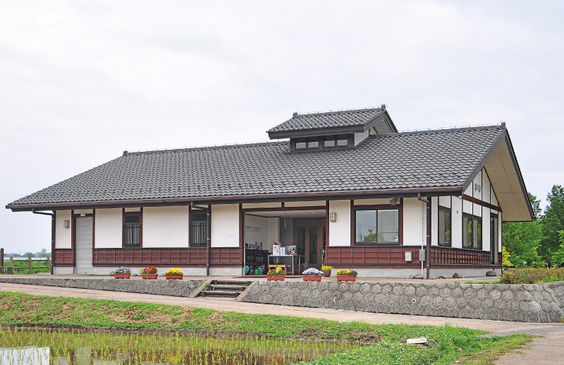 西鬼怒川地区  グラウンドワーク活動センター  【金属瓦】カナメルーフ