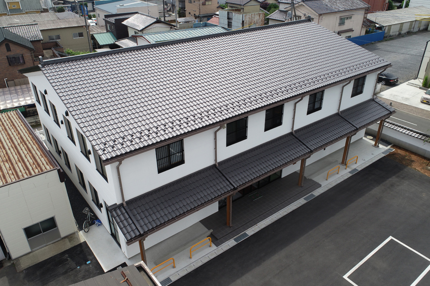 結城市立公民館【金属瓦】カナメルーフ