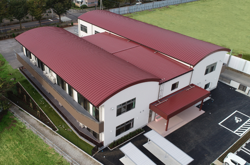 豊四季保育園【定尺縦葺き】スタンディングロック