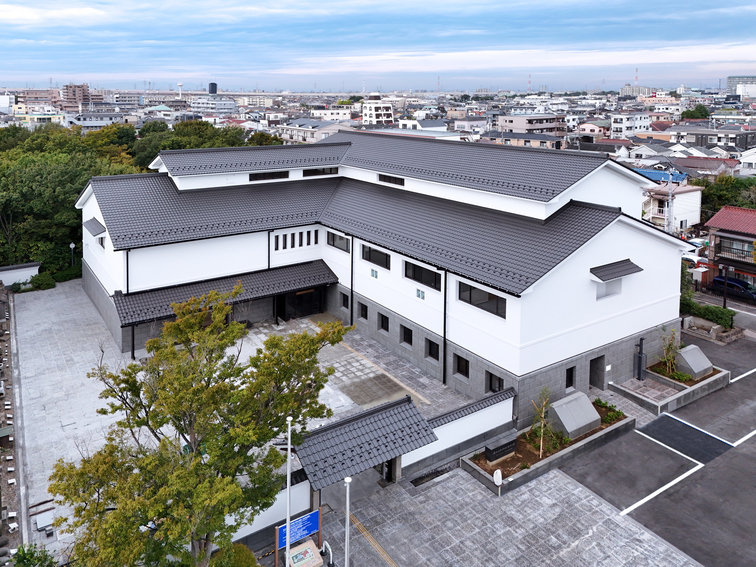 A鄕土博物館【金属瓦】カナメルーフ