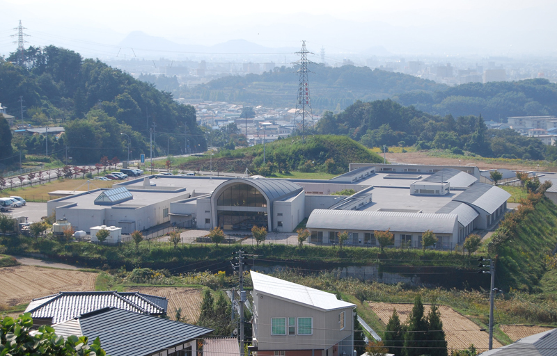 特別養護老人ホーム　枝雪零苑  【縦葺き】スタンディングロック