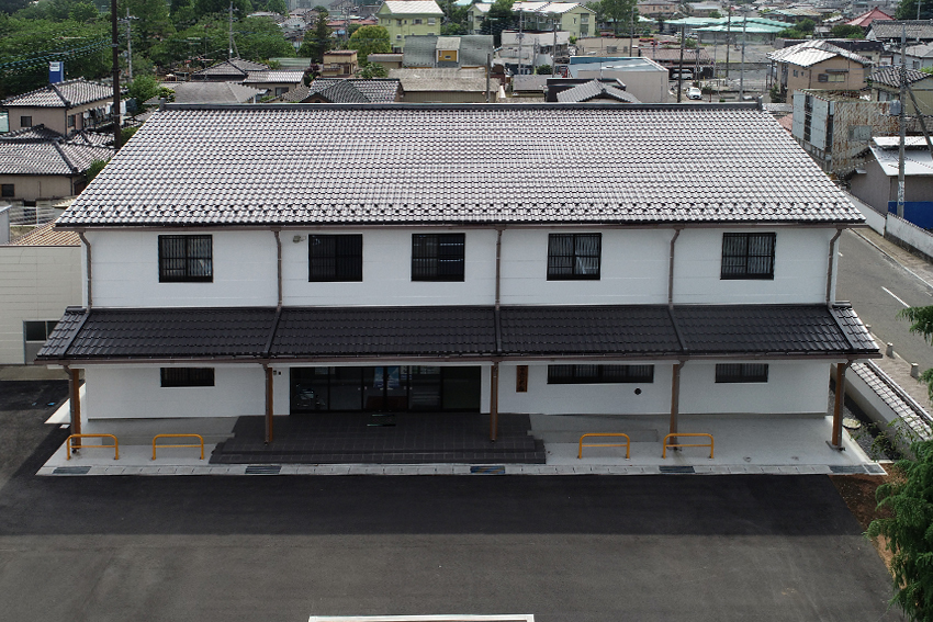 結城市立公民館【金属瓦】カナメルーフ