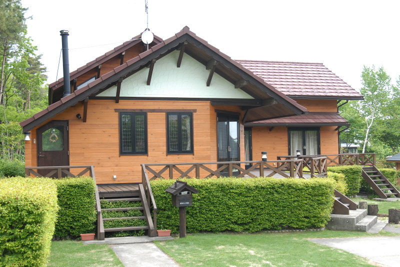 某別荘  【金属瓦】洋瓦王