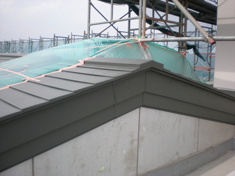 烏山城カントリークラブ  【横葺き】タイマルーフＭ型