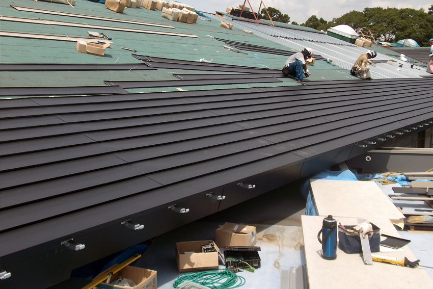 益子町立益子小学校【横葺き】タイマルーフT型