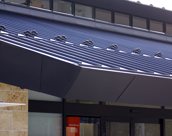 栃木信用金庫　桜通り支店  【縦葺き】スタンディングロック