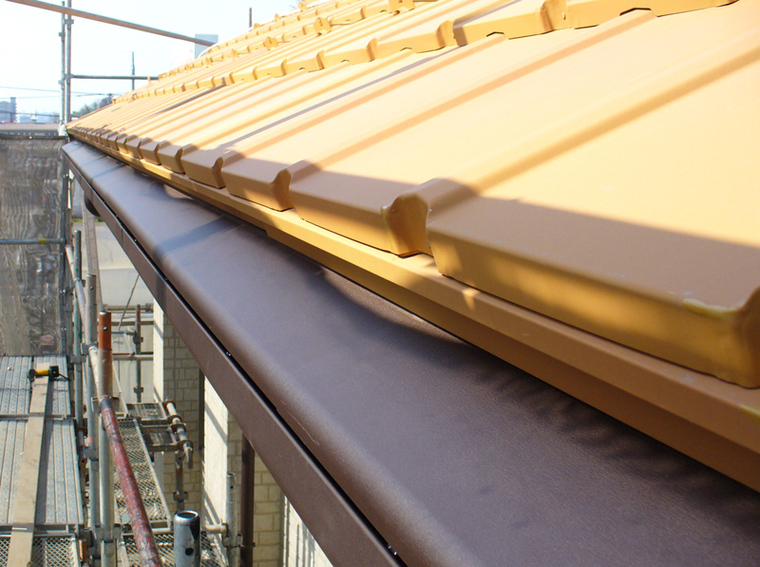 カナメ研修棟  【金属瓦】洋瓦王