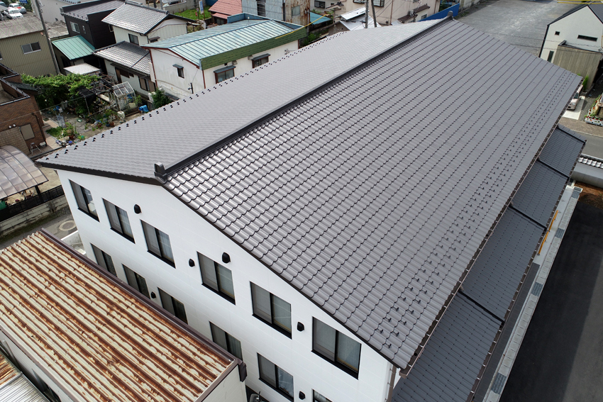 結城市立公民館【金属瓦】カナメルーフ