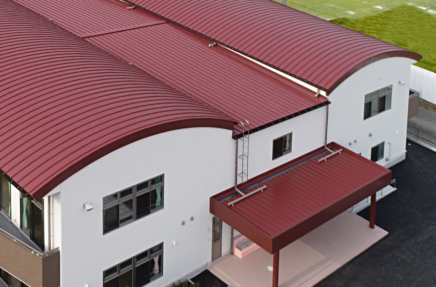 豊四季保育園【定尺縦葺き】スタンディングロック