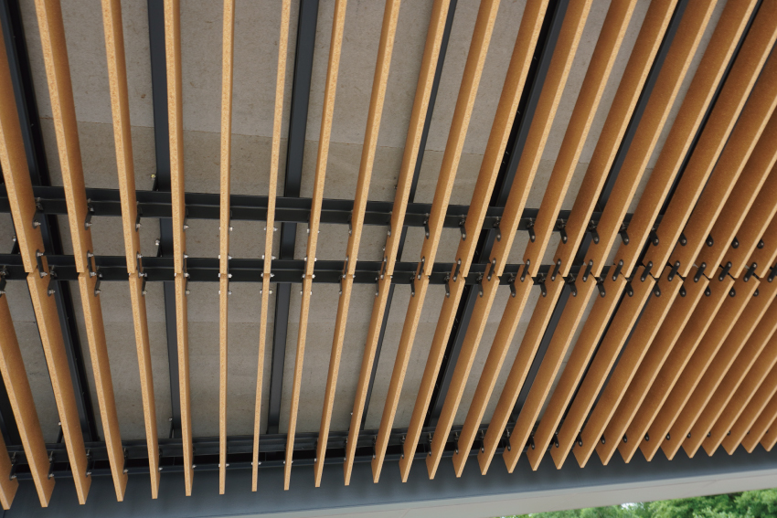 夢の島公園アーチェリー場【縦葺き】スタンディングロック