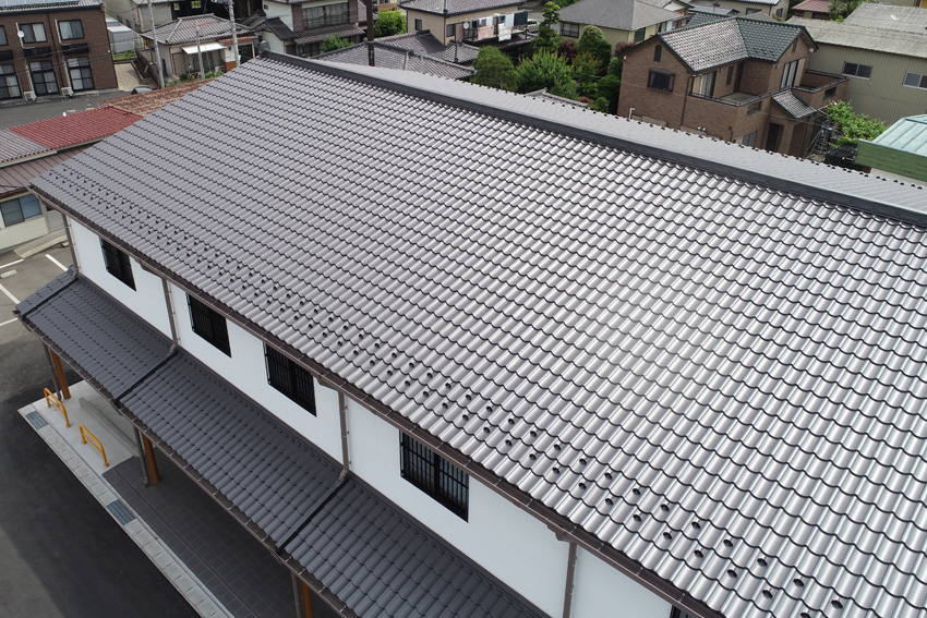 結城市立公民館【金属瓦】カナメルーフ