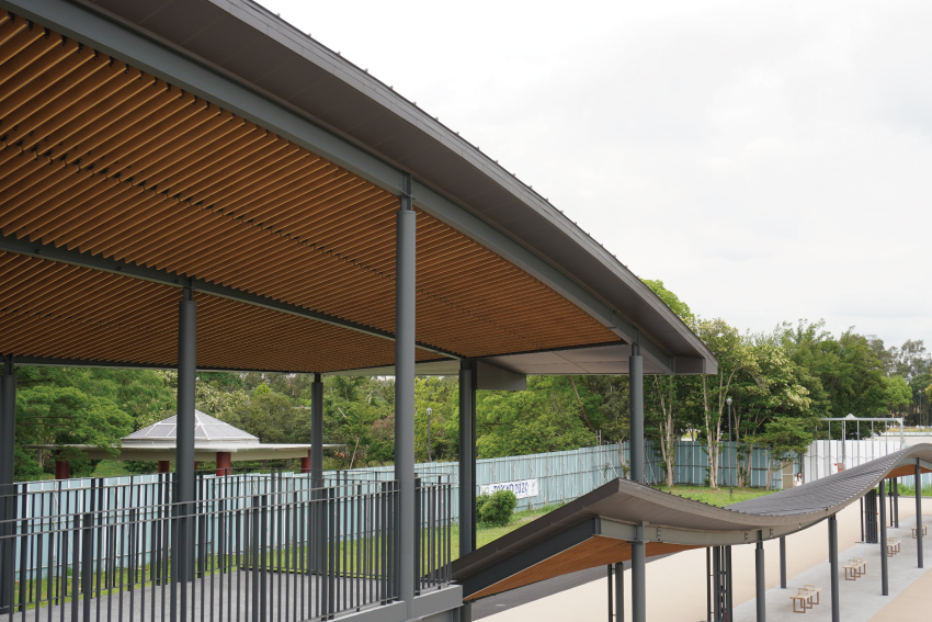 夢の島公園アーチェリー場【縦葺き】スタンディングロック