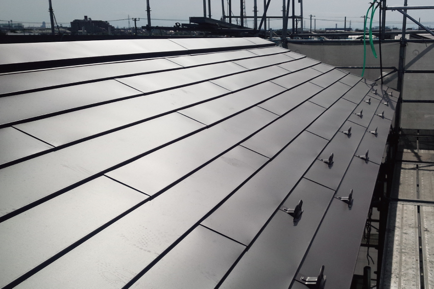 介護老人保健施設　葵の園【横葺き】タイマルーフM型