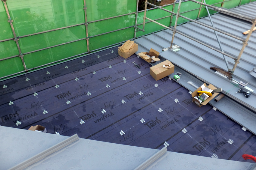 美容室ヒトノビ【縦葺き】富士ライン55