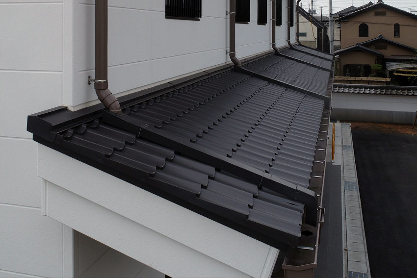 結城市立公民館【金属瓦】カナメルーフ