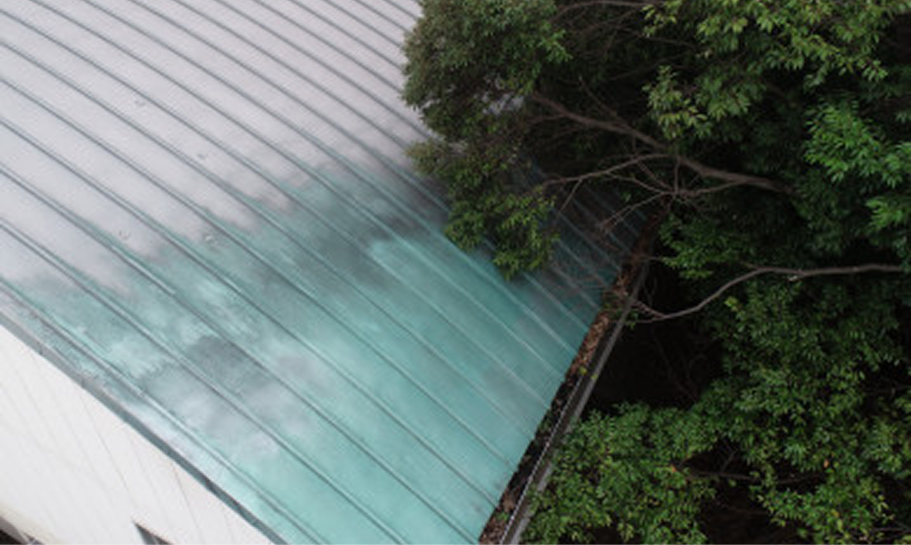 H小学校屋内運動場【縦葺き】スタンディングロック