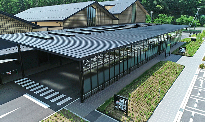 足利斎場【横葺き･縦葺き】タイマルーフM型･スタンディングロック
